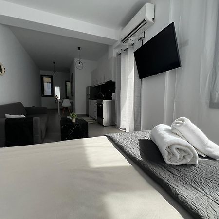 Ag Deluxe Apartment 알렉산드로폴리스 외부 사진